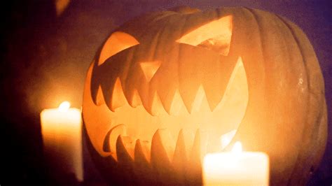 From static to dynamic: How code adds a magical touch to jack o' lanterns